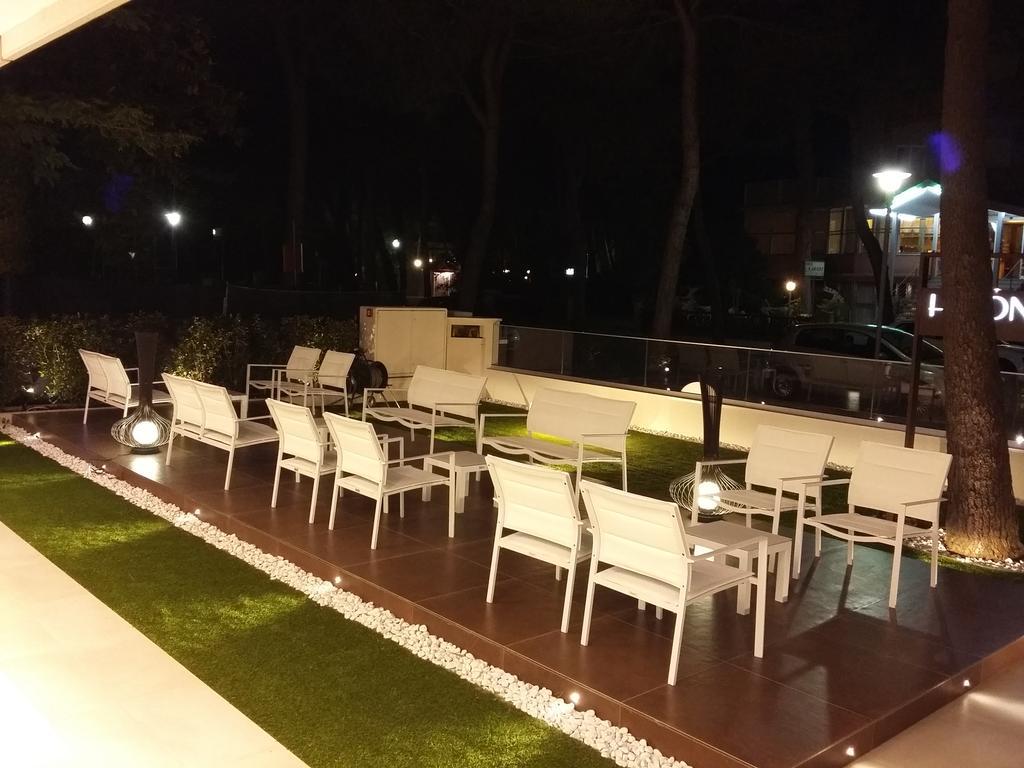 Hotel Condor Milano Marittima Exteriör bild