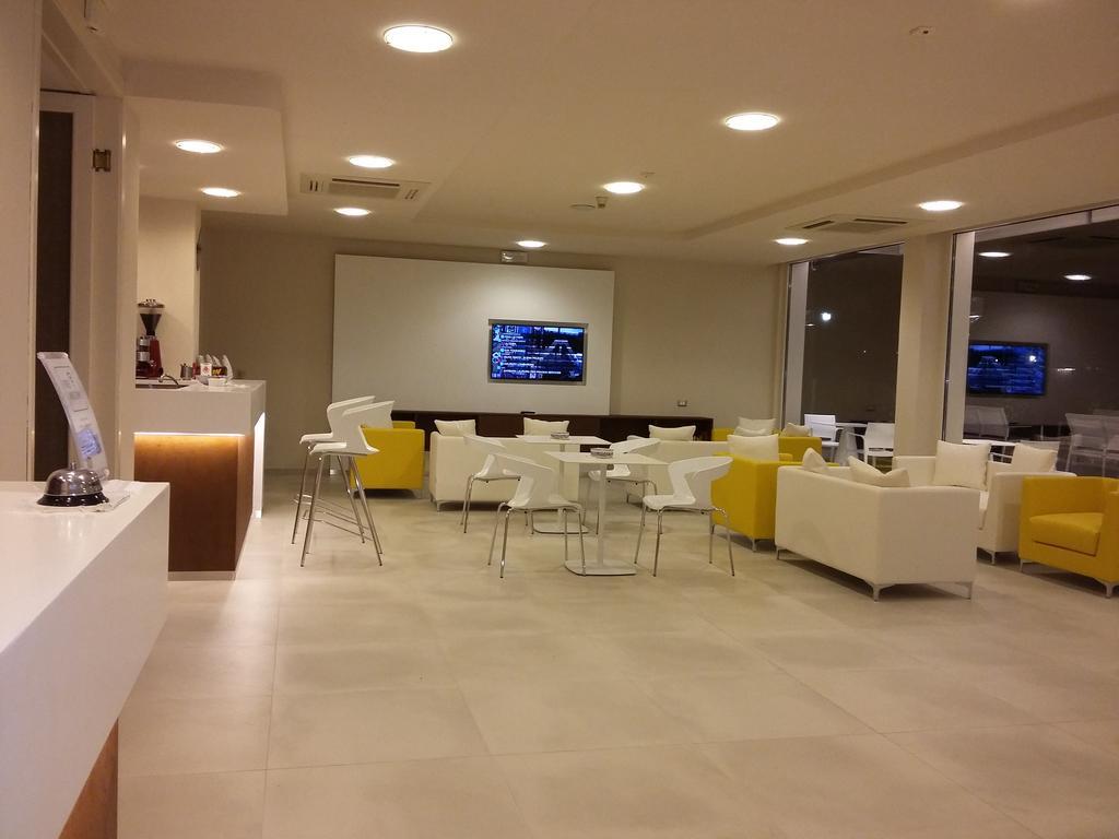 Hotel Condor Milano Marittima Exteriör bild